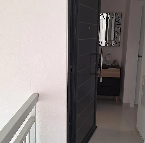 New Apartman P & B טרוגיר
