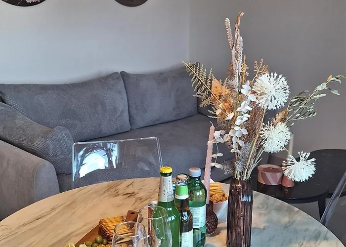 New Apartman P & B טרוגיר